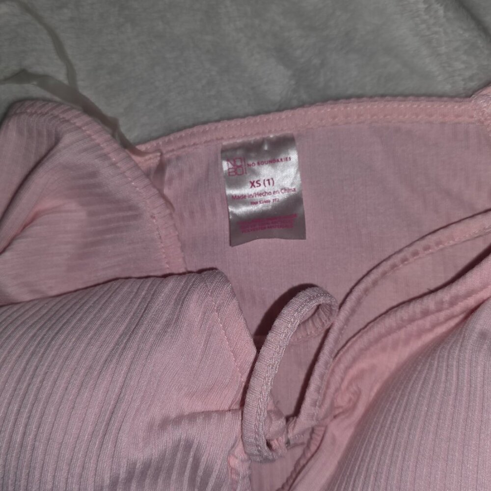 No Boundaries Juniors' Ribbed Heart Ring Cut Out Top Pink New with Tag - Picture 3 of 7